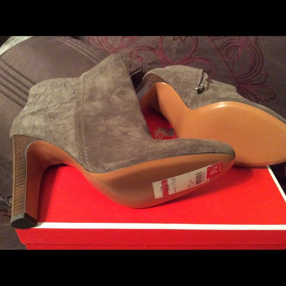 Grey Coach Suede Boots 9 1/2 - Picture 2 of 2